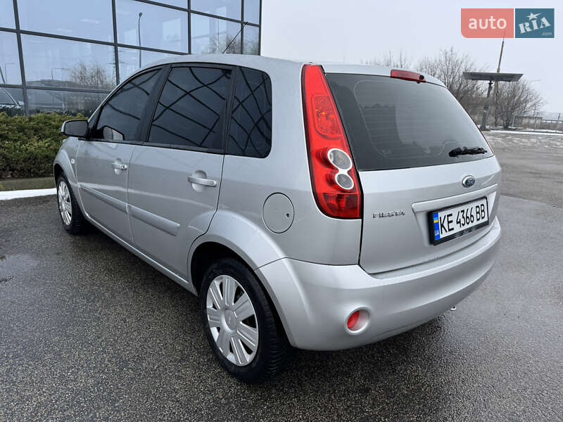 Хетчбек Ford Fiesta 2008 в Дніпрі фото 4 Хетчбек Ford Fiesta 2008 в Дніпрі