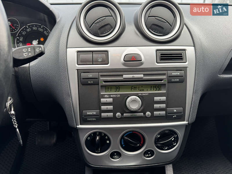 Хетчбек Ford Fiesta 2008 в Дніпрі фото 11 Хетчбек Ford Fiesta 2008 в Дніпрі
