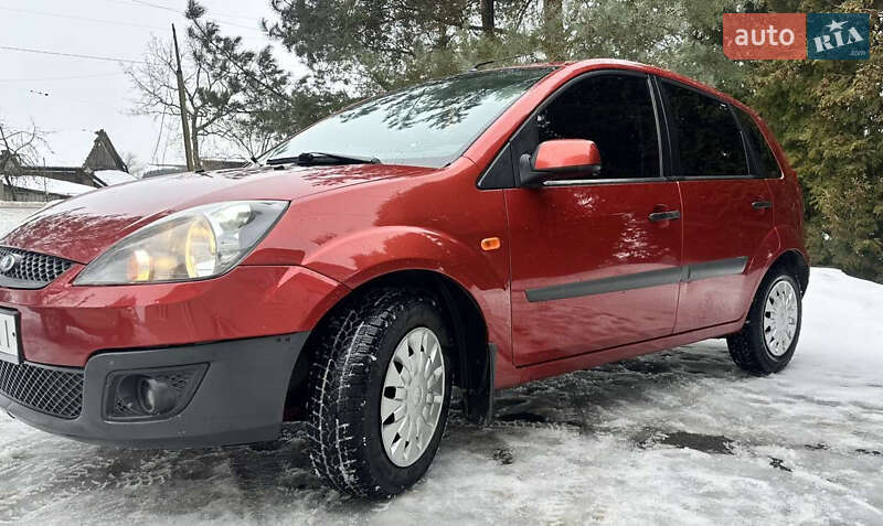 Хетчбек Ford Fiesta 2008 в Дрогобичі