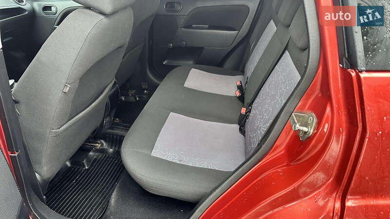 Хетчбек Ford Fiesta 2008 в Дрогобичі