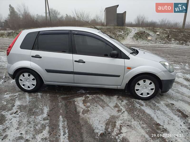 Хетчбек Ford Fiesta 2008 в Первомайську