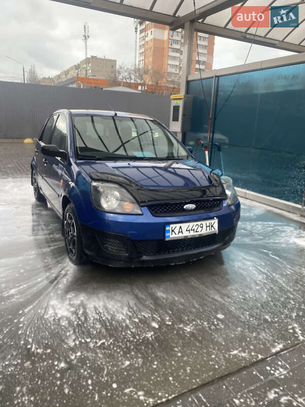 Хетчбек Ford Fiesta 2006 в Миколаєві фото 2 Хетчбек Ford Fiesta 2006 в Миколаєві