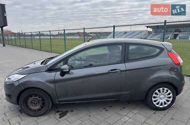 Хэтчбек Ford Fiesta 2016 в Ужгороде
