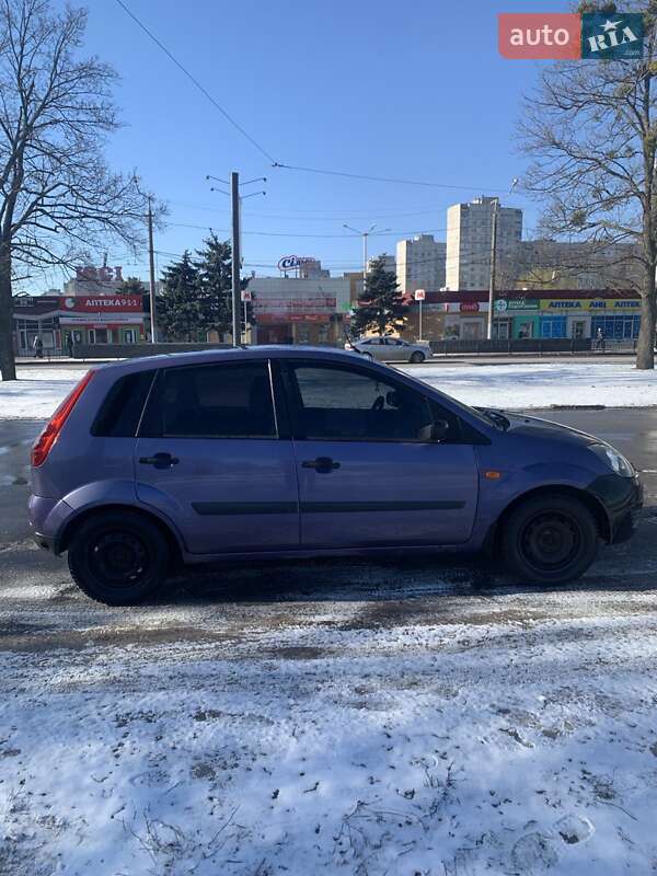 Хэтчбек Ford Fiesta 2006 в Харькове