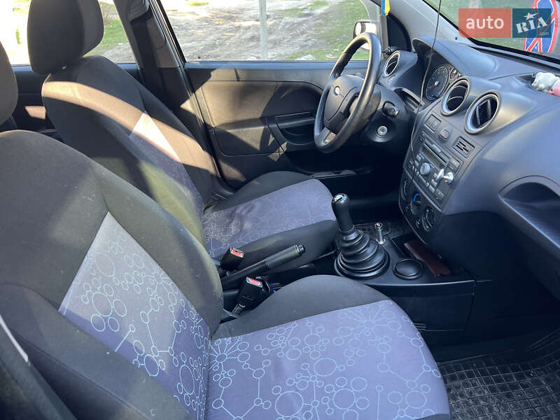 Хетчбек Ford Fiesta 2007 в Львові
