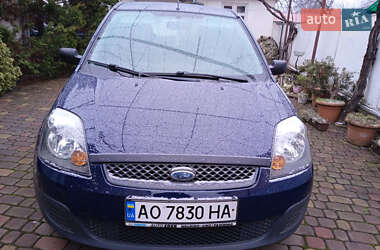 Хэтчбек Ford Fiesta 2008 в Мукачево