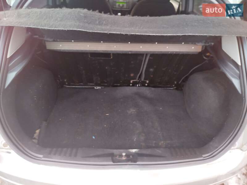 Хэтчбек Ford Fiesta 2008 в Мукачево