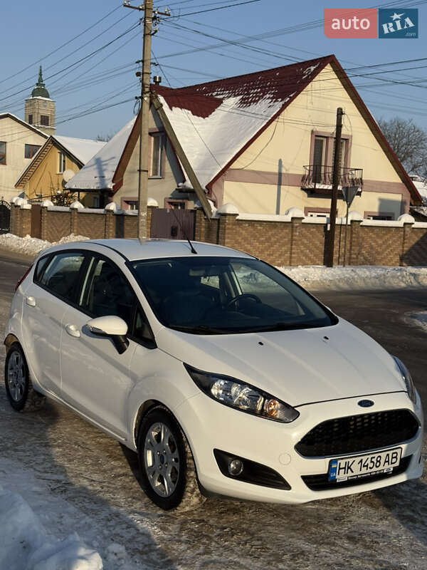 Хэтчбек Ford Fiesta 2017 в Ровно