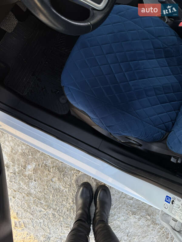 Хэтчбек Ford Fiesta 2017 в Ровно