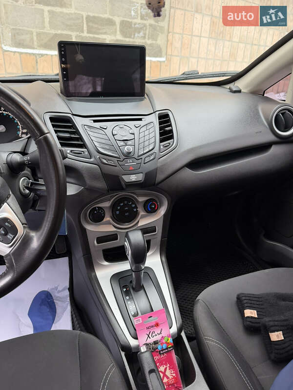 Седан Ford Fiesta 2016 в Звягелі