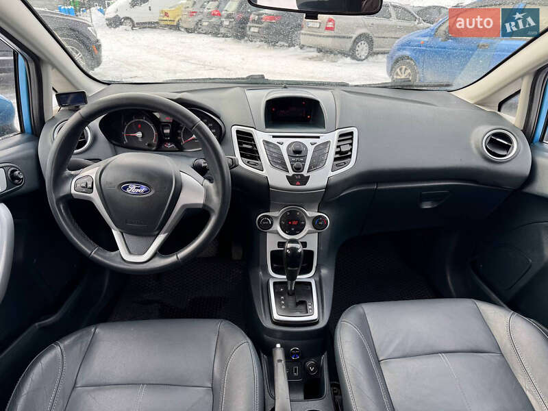 Хетчбек Ford Fiesta 2012 в Дніпрі