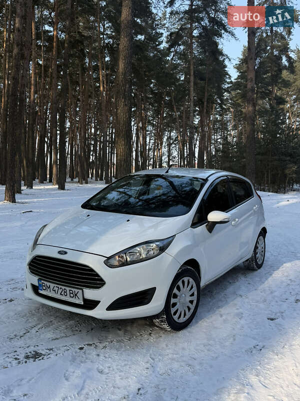 Хэтчбек Ford Fiesta 2013 в Сумах