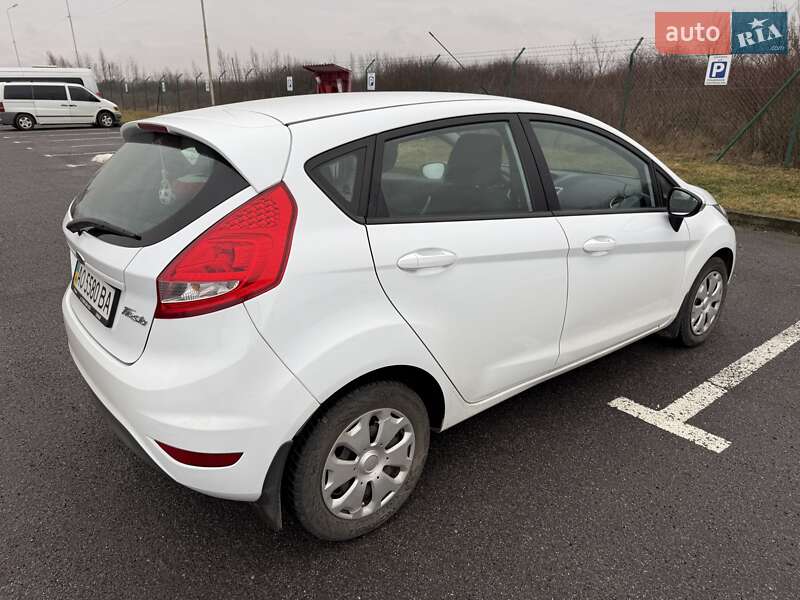 Хетчбек Ford Fiesta 2011 в Ужгороді фото 10 Хетчбек Ford Fiesta 2011 в Ужгороді