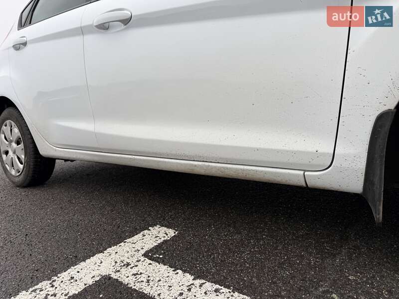 Хетчбек Ford Fiesta 2011 в Ужгороді фото 19 Хетчбек Ford Fiesta 2011 в Ужгороді