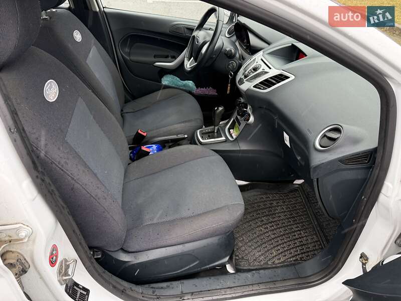 Хетчбек Ford Fiesta 2011 в Ужгороді фото 30 Хетчбек Ford Fiesta 2011 в Ужгороді