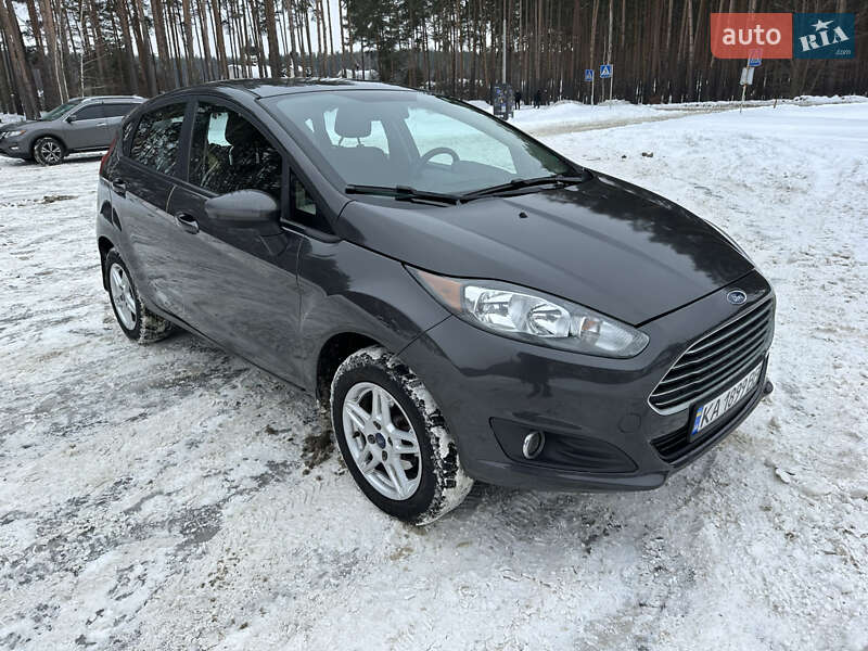 Хетчбек Ford Fiesta 2017 в Ірпені