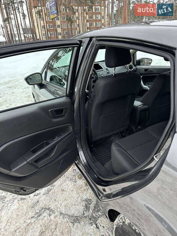 Хетчбек Ford Fiesta 2017 в Ірпені