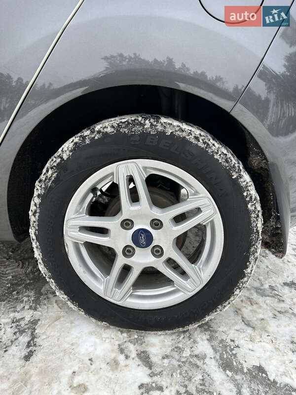 Хетчбек Ford Fiesta 2017 в Ірпені