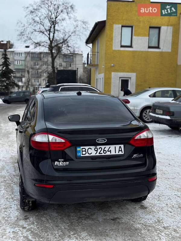 Седан Ford Fiesta 2017 в Золочеве