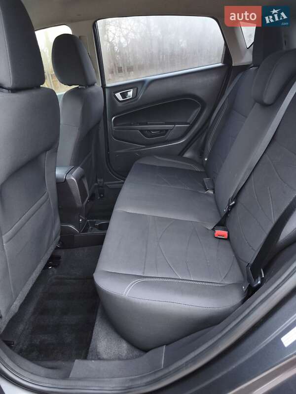 Хэтчбек Ford Fiesta 2014 в Кривом Роге фото 4 Хэтчбек Ford Fiesta 2014 в Кривом Роге
