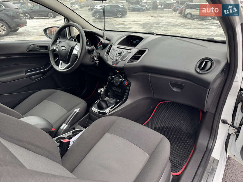 Хетчбек Ford Fiesta 2014 в Хмельницькому фото 16 Хетчбек Ford Fiesta 2014 в Хмельницькому