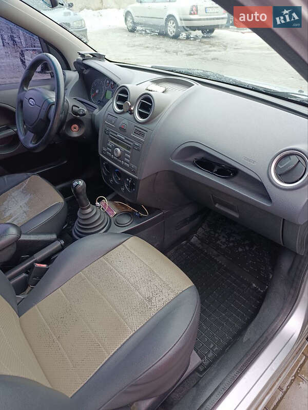 Хэтчбек Ford Fiesta 2008 в Борисполе фото 12 Хэтчбек Ford Fiesta 2008 в Борисполе