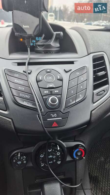 Хэтчбек Ford Fiesta 2017 в Киеве фото 14 Хэтчбек Ford Fiesta 2017 в Киеве