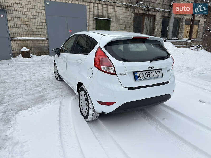 Хэтчбек Ford Fiesta 2016 в Киеве фото 6 Хэтчбек Ford Fiesta 2016 в Киеве