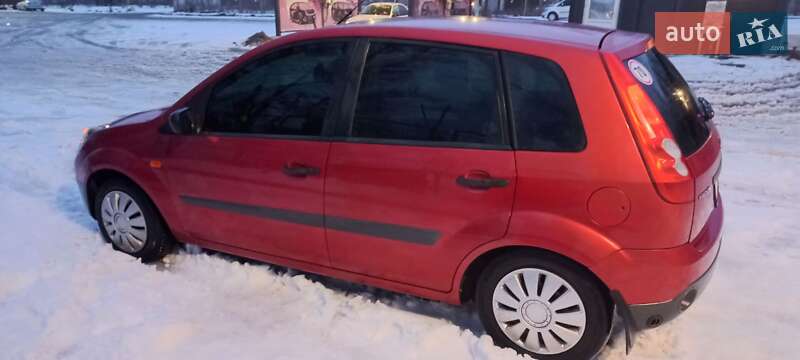 Хетчбек Ford Fiesta 2006 в Запоріжжі фото 3 Хетчбек Ford Fiesta 2006 в Запоріжжі