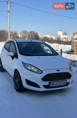 Хетчбек Ford Fiesta 2013 в Прилуках