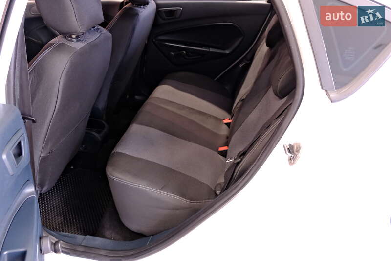 Хетчбек Ford Fiesta 2012 в Одесі фото 27 Хетчбек Ford Fiesta 2012 в Одесі