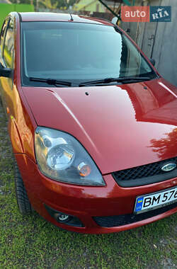 Хетчбек Ford Fiesta 2007 в Ромнах