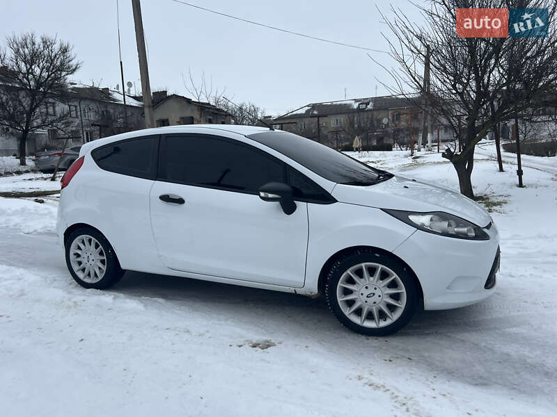 Хетчбек Ford Fiesta 2009 в Березівці