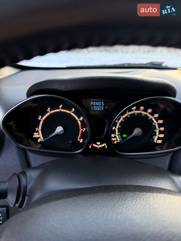 Седан Ford Fiesta 2014 в Зміїві