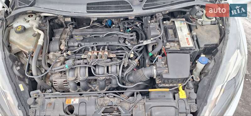 Хэтчбек Ford Fiesta 2012 в Киеве