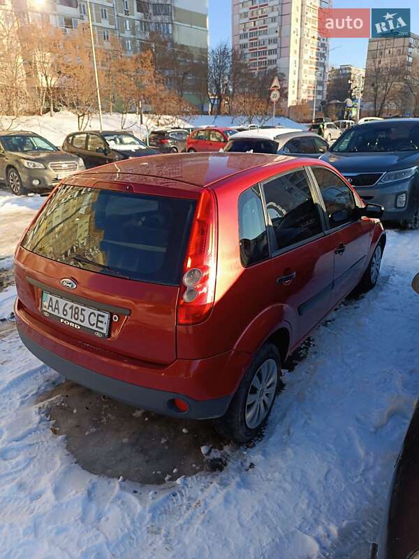 Хетчбек Ford Fiesta 2006 в Києві
