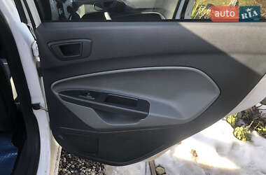 Хэтчбек Ford Fiesta 2009 в Новоднестровске