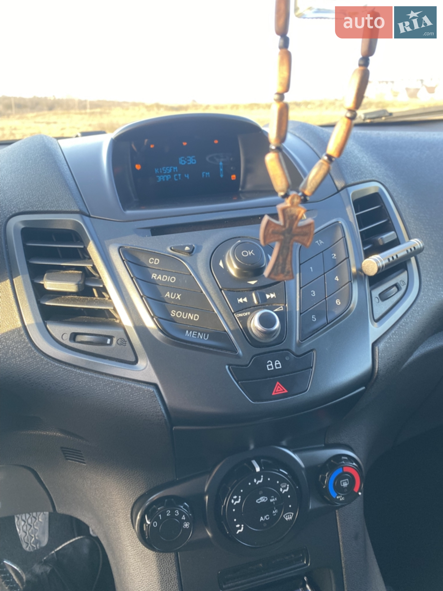 2013 Ford Fiesta - мініатюра 6