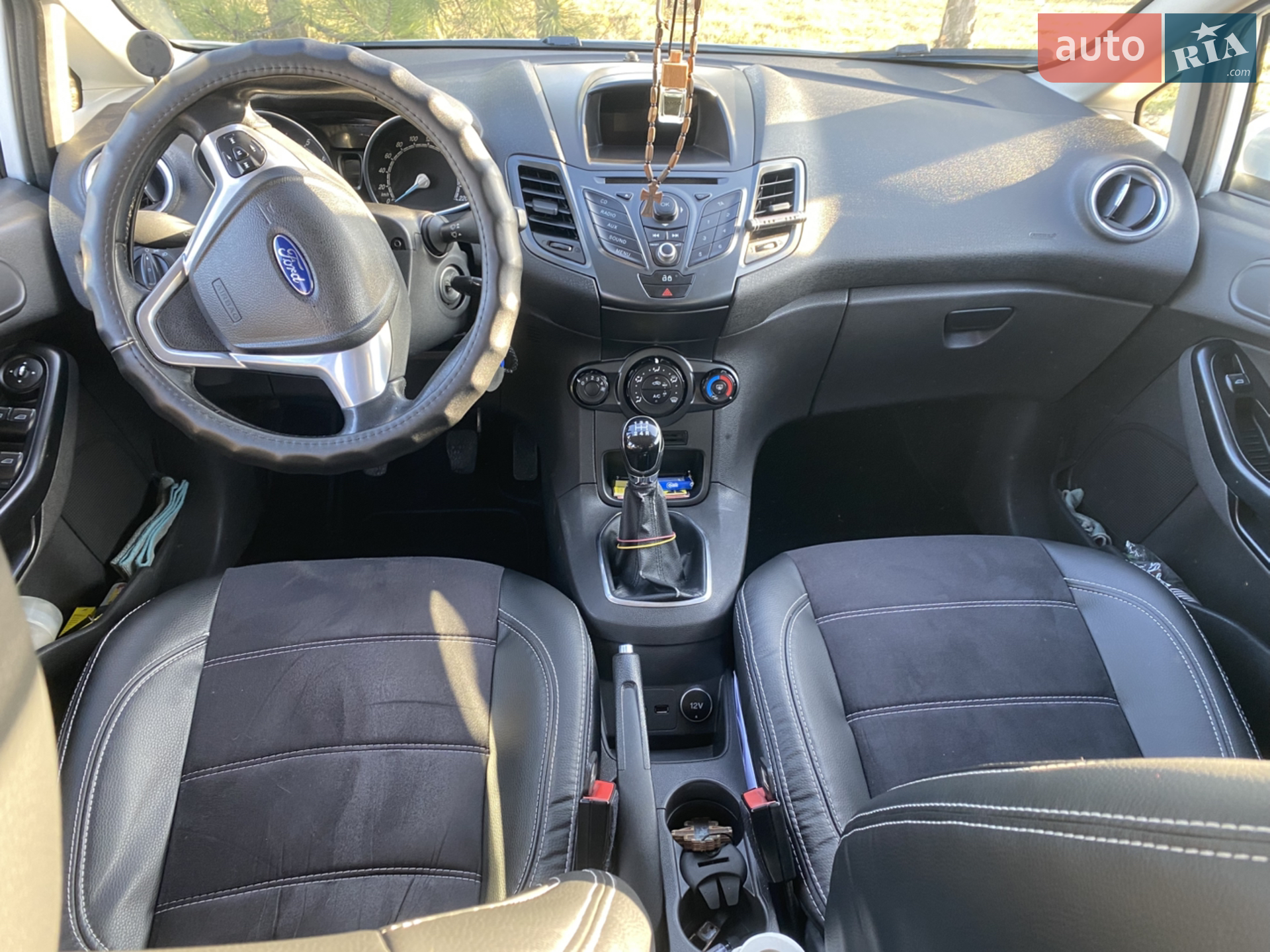 2013 Ford Fiesta - мініатюра 23