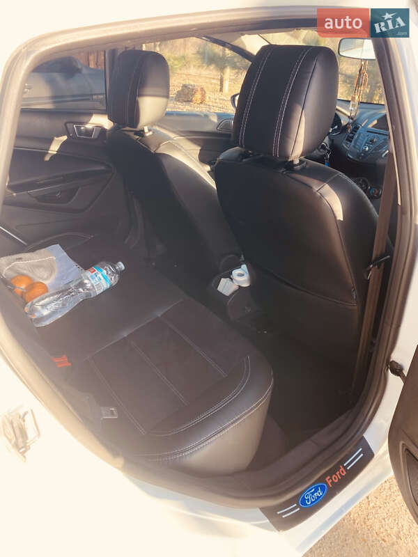 Хетчбек Ford Fiesta 2013 в Одесі