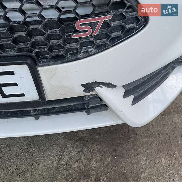 Хэтчбек Ford Fiesta 2016 в Стрые