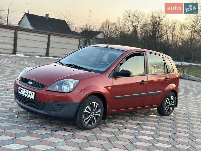 Хэтчбек Ford Fiesta 2006 в Черновцах фото Хэтчбек Ford Fiesta 2006 в Черновцах