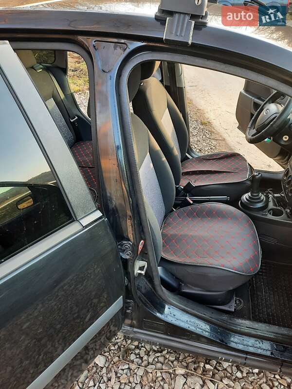 Хетчбек Ford Fiesta 2008 в Дніпрі