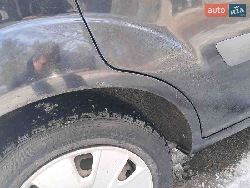 Хэтчбек Ford Fiesta 2006 в Киеве