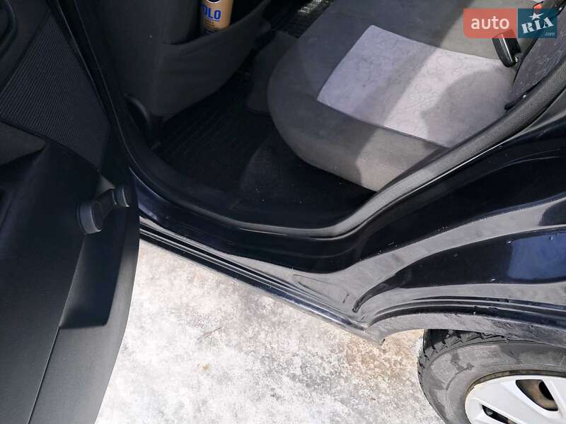 Хэтчбек Ford Fiesta 2006 в Киеве