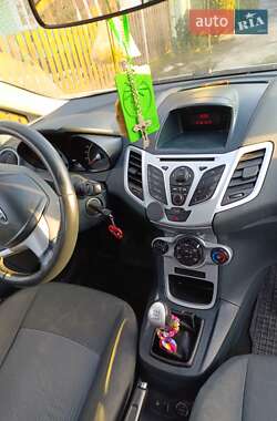 Хэтчбек Ford Fiesta 2012 в Стрые
