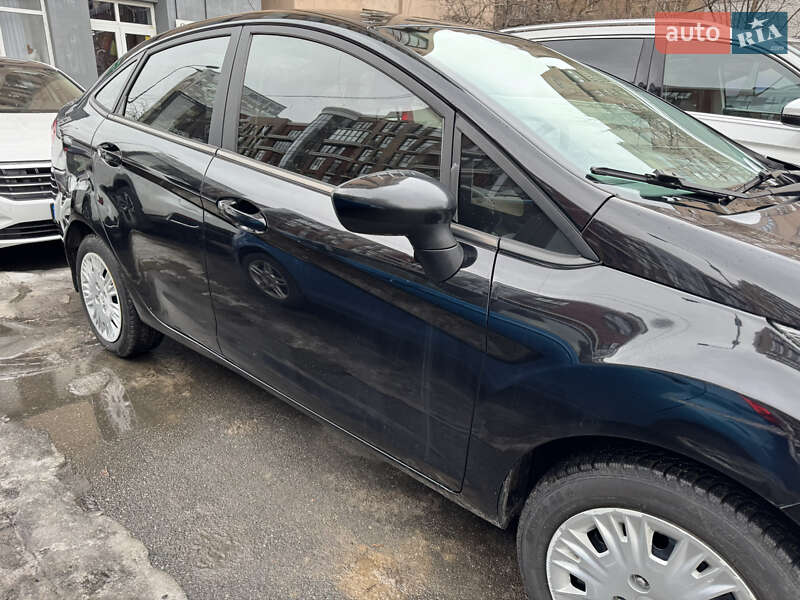 Седан Ford Fiesta 2018 в Києві