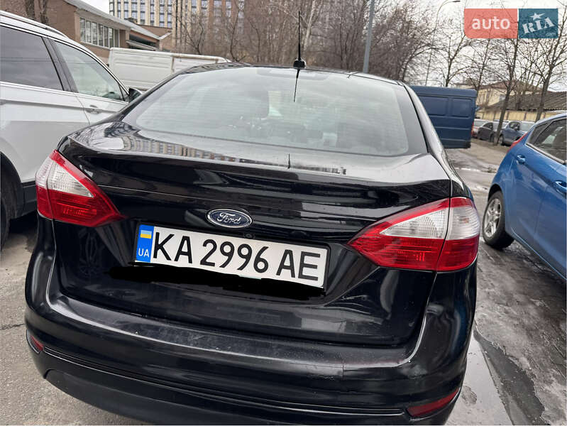 Седан Ford Fiesta 2018 в Києві