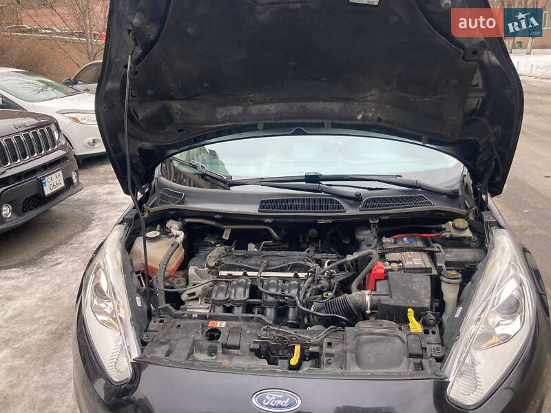 Седан Ford Fiesta 2018 в Києві