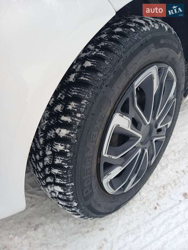 Хетчбек Ford Fiesta 2010 в Сумах фото 10 Хетчбек Ford Fiesta 2010 в Сумах